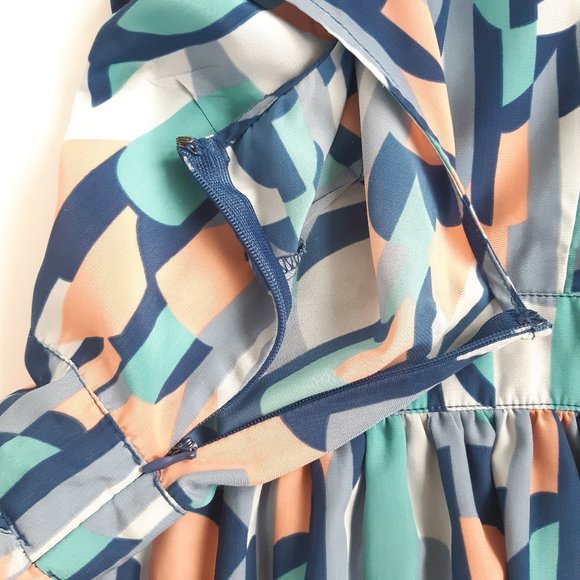 Collared high waist dress in abstract print S/P - Picture 7 of 11